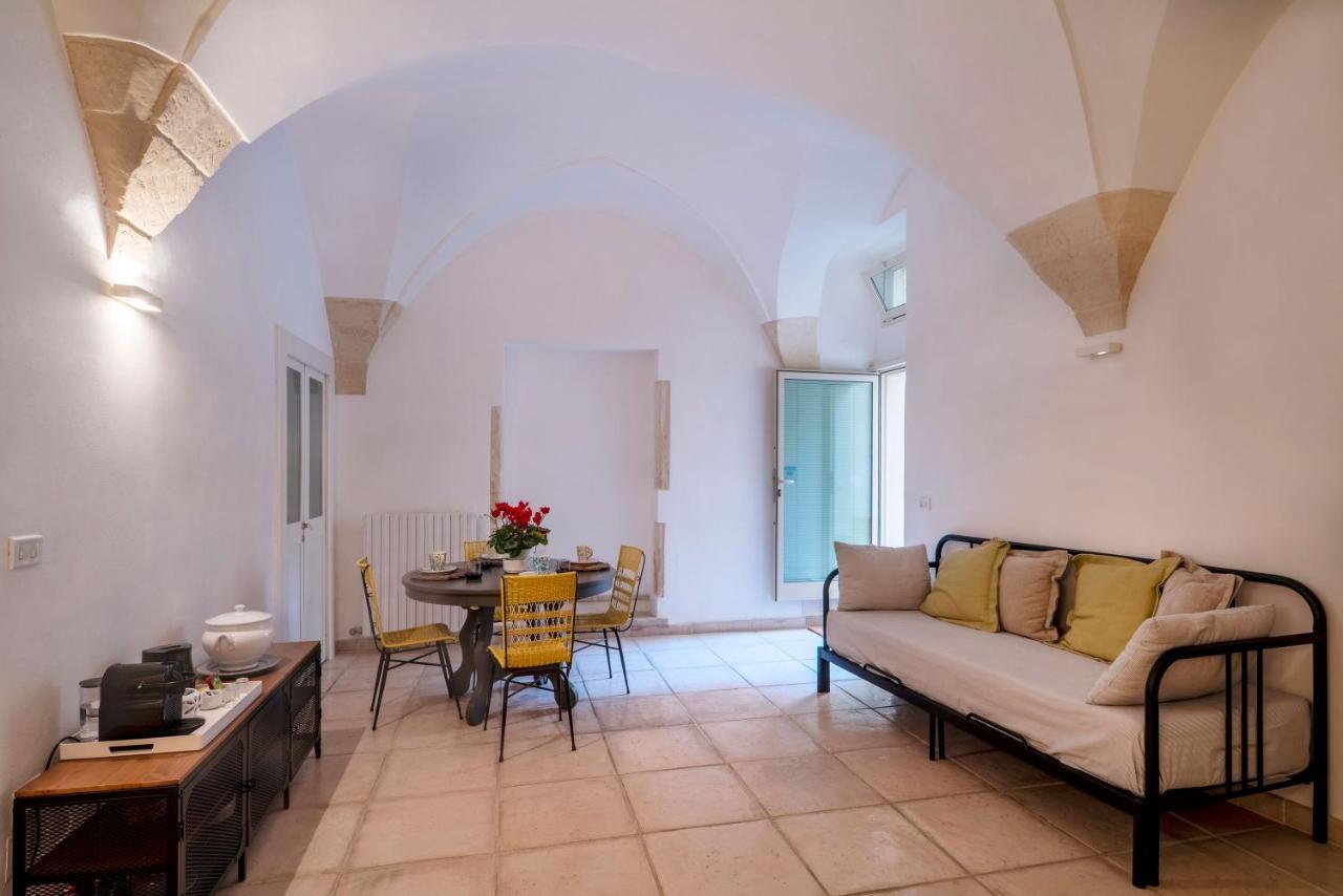 B&B Corte Dei Romiti - Suites & Apartments Sit Lecce Exterior photo
